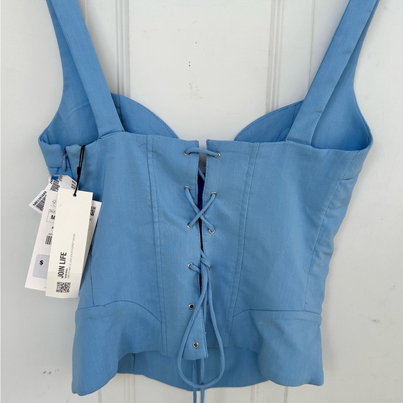 NEW Zara Corset Top
Zara baby blue size medium - Picture 2 of 5